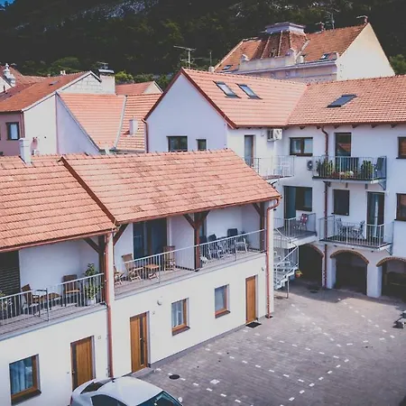 Apartman Rezidence Mikulov Exterior photo