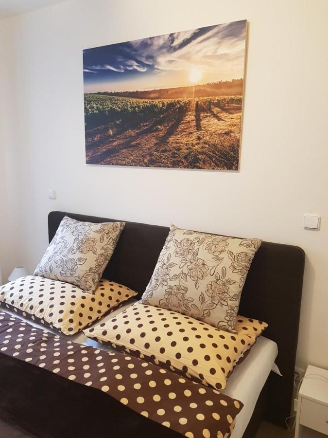 Rezidence Apartment *